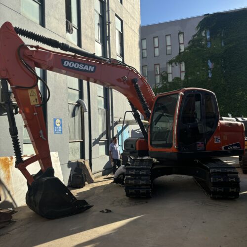 Original Used Doosan DX140 Tracked Digger for Earthmoving and Foundation Work<...