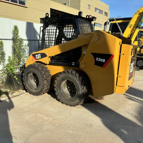 Original Used Caterpillar 226B Skid Steer Loader for Small Site Earthmoving - Loader - yixinexcavator.com