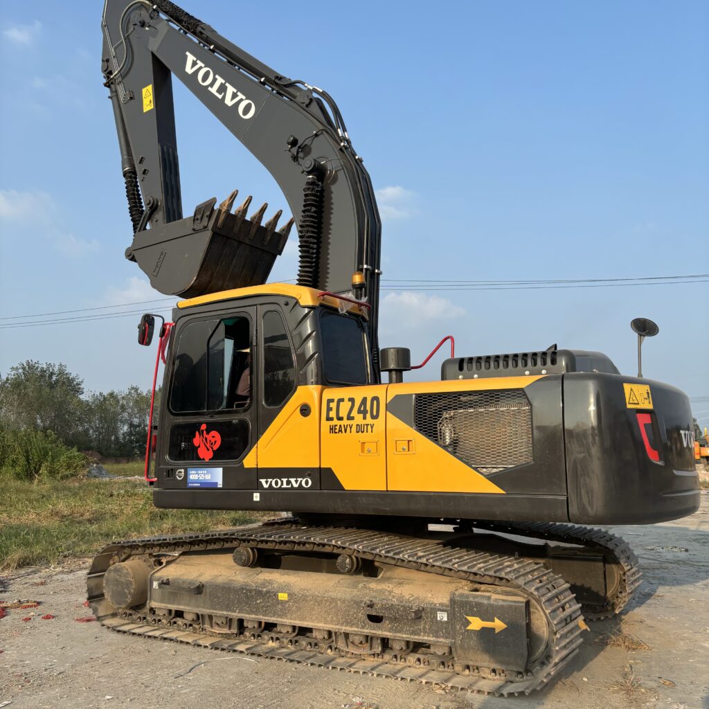 Original Used Volvo EC240 Hydraulic Excavator for Roadworks and Earthmoving</t...