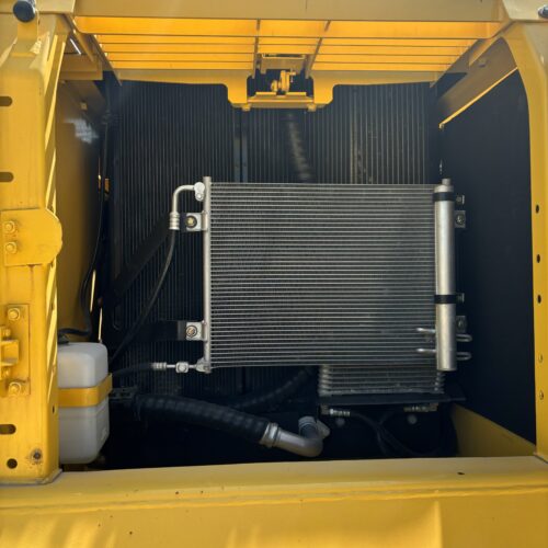 Original Used Komatsu PC210LC Tracked Excavator for Earthmoving and Building W...