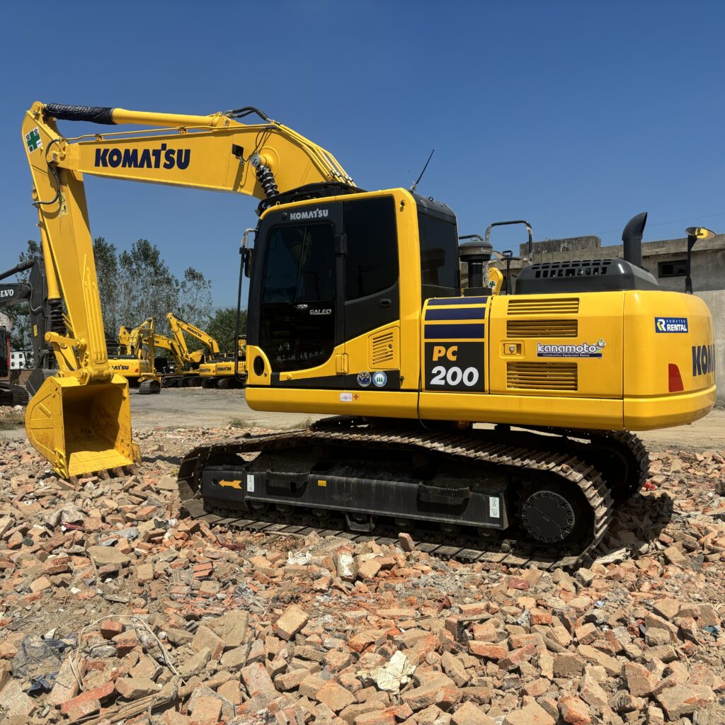 Original Used Komatsu PC200 Hydraulic Crawler Digger for Earthworks and Site E...