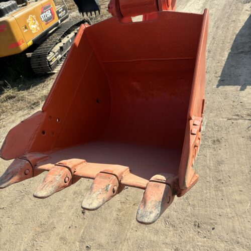 Original Used Hitachi ZX135 Crawler Excavator for Civil Works and Foundation D...