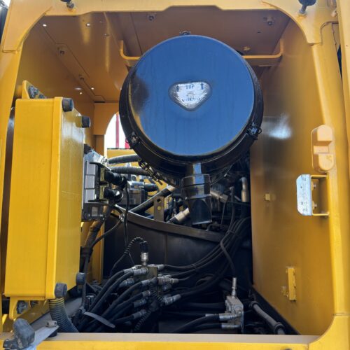 Original Used Volvo EC300DL Heavy Excavator for Mining and Civil Construction<...