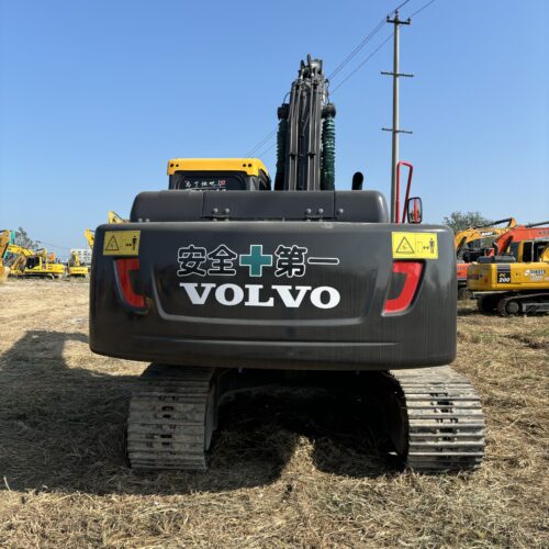 Original Used Volvo EC210 Tracked Digger for Site Preparation and Earthmoving<...