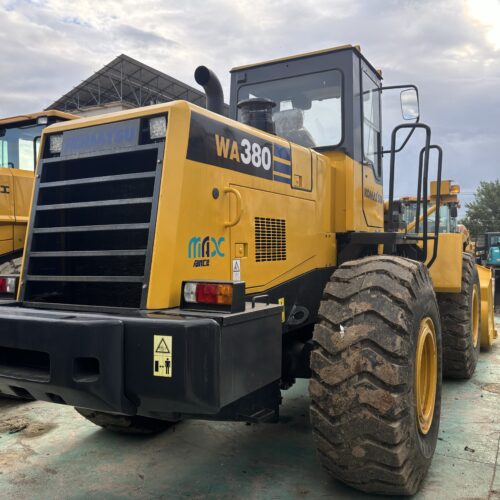 Original Used Komatsu WA380E Wheel Loader for Aggregate Loading and Material T...