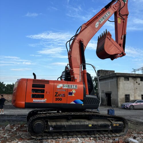 Original Used Hitachi ZX200 Crawler Excavator for Site Development and Trenchi...
