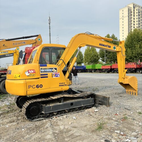Original Used Komatsu PC60 Compact Hydraulic Excavator for Small Site Projects...