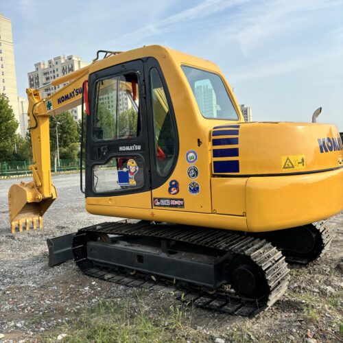 Original Used Komatsu PC60 Compact Hydraulic Excavator for Small Site Projects...