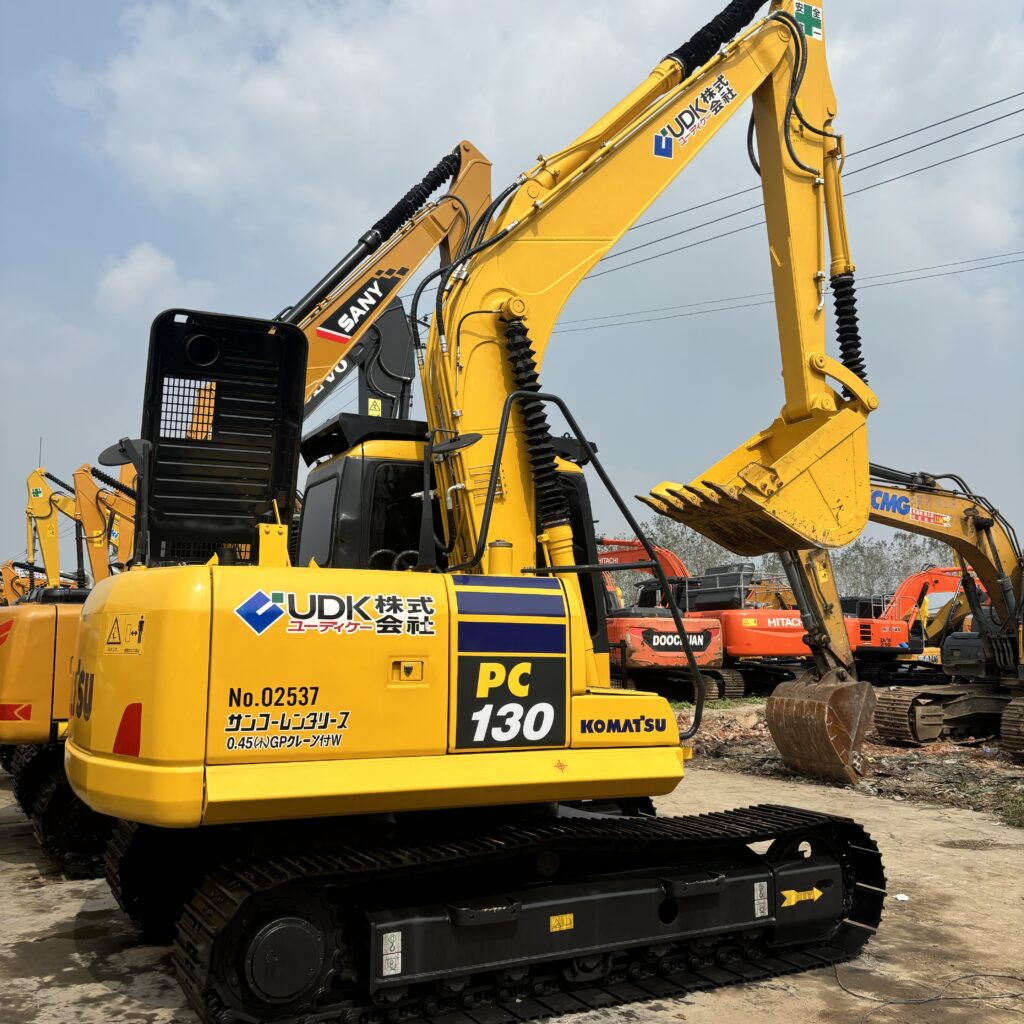 Original Used Komatsu PC130 Hydraulic Excavator for Utility and Building Proje...