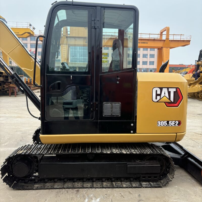 Original Used Caterpillar 303.5E2 Mini Excavator for Restricted Access Constru...
