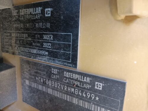 Original Used Caterpillar 302 Mini Excavator for Landscaping and Narrow Access...