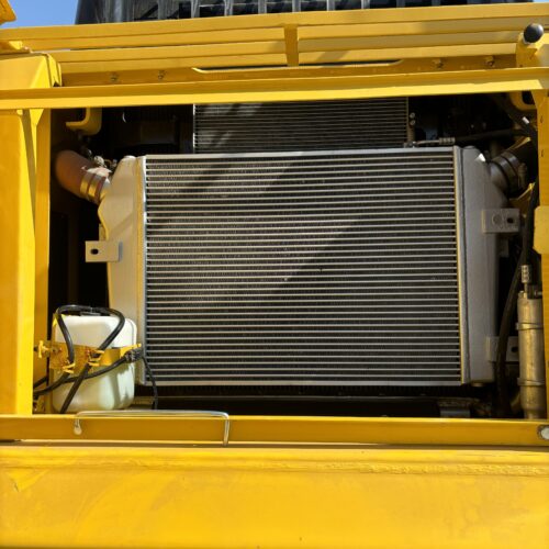 Original Used Komatsu PC360 Heavy Tracked Excavator for Large Construction Projects - Excavator - yixinexcavator.com