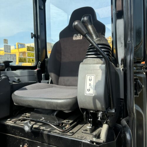 Original Used Caterpillar 303.5E Compact Excavator for Landscaping and Groundworks - Excavator - yixinexcavator.com
