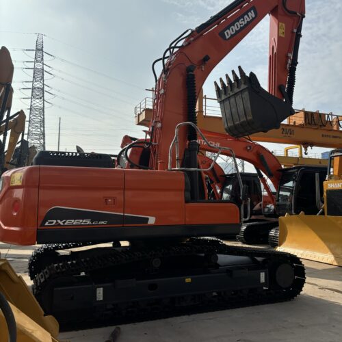 Original Used Doosan DX225LC-9C Hydraulic Digger for Civil Engineering and Earthworks - Excavator - yixinexcavator.com