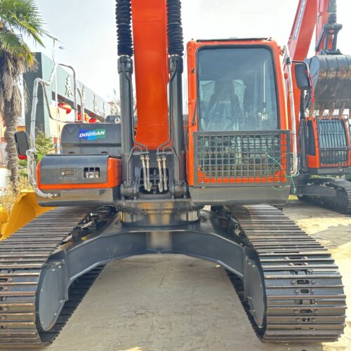 Original Used Doosan DX225LC-9C Hydraulic Digger for Civil Engineering and Earthworks - Excavator - yixinexcavator.com