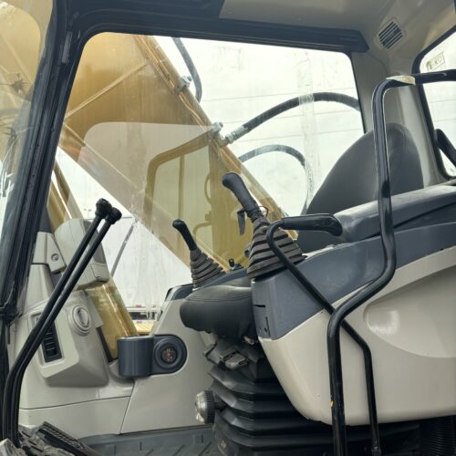 Original Used Caterpillar 320C Tracked Excavator for Earthworks and Constructi...
