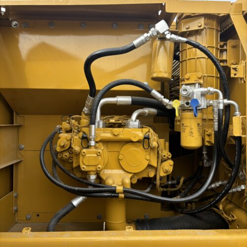 Original Used Caterpillar 320C Tracked Excavator for Earthworks and Constructi...