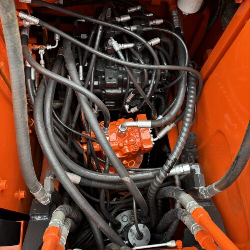 Original Used Doosan DX150W-9C Wheeled Excavator for Urban Road and Utility Wo...
