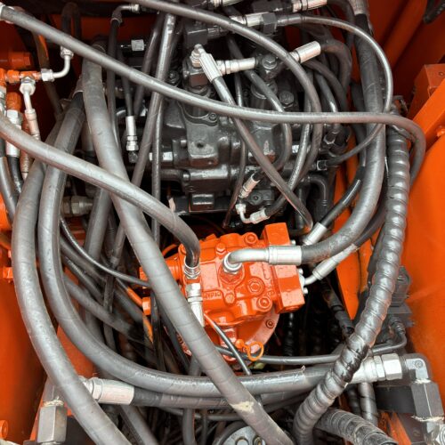Original Used Doosan DX150W-9C Wheeled Excavator for Urban Road and Utility Wo...