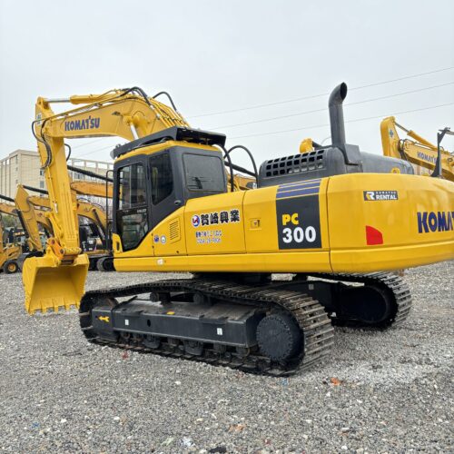 Original Used Komatsu PC300 Excavator for Heavy Groundworks and Infrastructure...