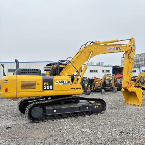 Original Used Komatsu PC300 Excavator for Heavy Groundworks and Infrastructure...