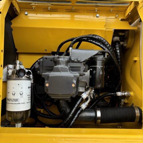 Original Used Komatsu PC220 Hydraulic Excavator for Commercial Construction an...