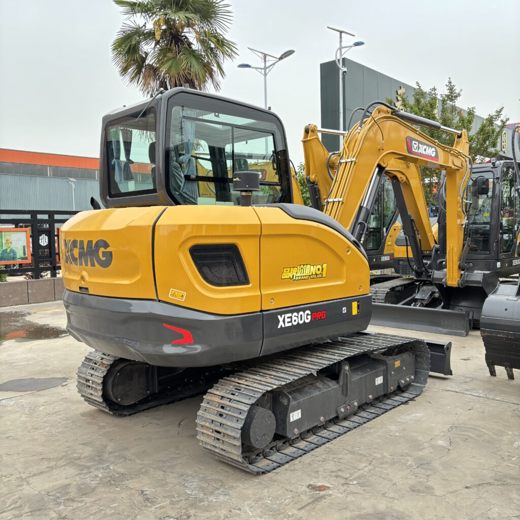 Original Used XCMG XE60G Small Hydraulic Excavator for Building and Utility Pr...