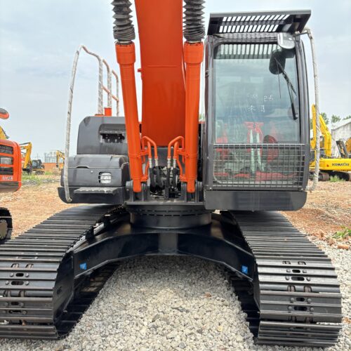 Original Used Hitachi ZX200-3 Hydraulic Crawler Excavator for General Earthmov...