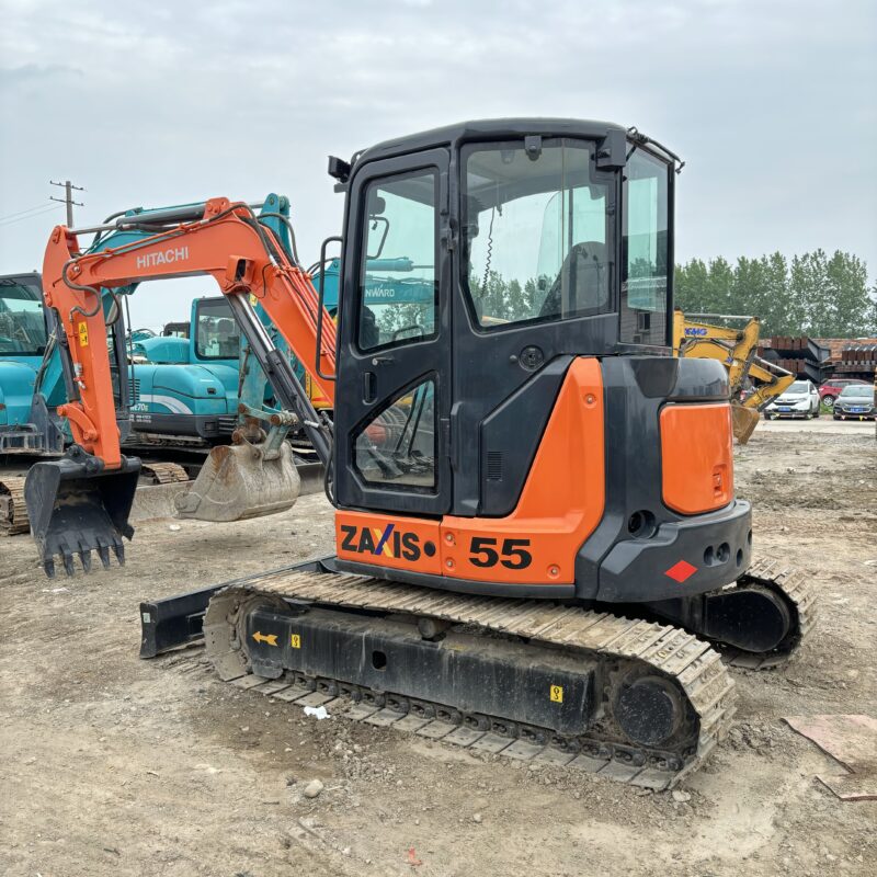 Original Used Hitachi ZX55 Mini Crawler Excavator for Compact Construction Sit...