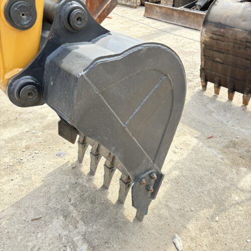 Original Used SANY SY65C Compact Excavator for Landscaping and Utility Work</t...