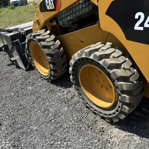 Original Used Caterpillar 246C Skid Steer Loader for Compact Jobsite Handling - Loader - yixinexcavator.com