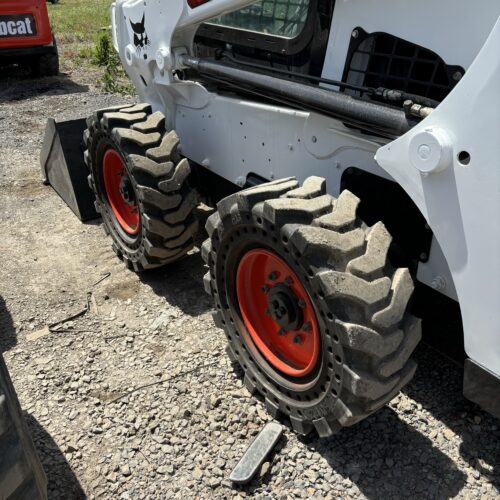 Original Used Bobcat S630 Skid Steer Loader for Material Handling and Site Cleanup - Loader - yixinexcavator.com