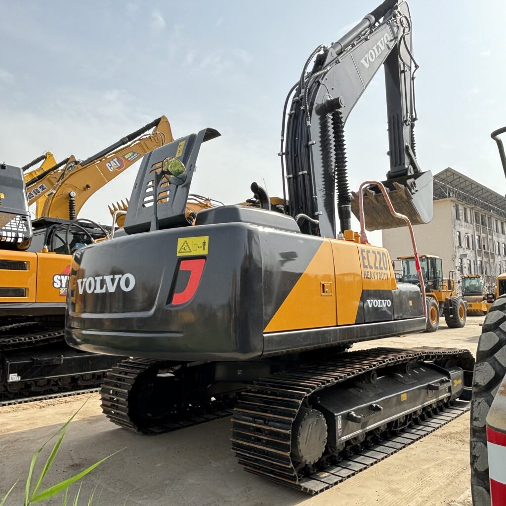 Original Used Volvo EC220 Tracked Excavator for Building Foundations and Site ...