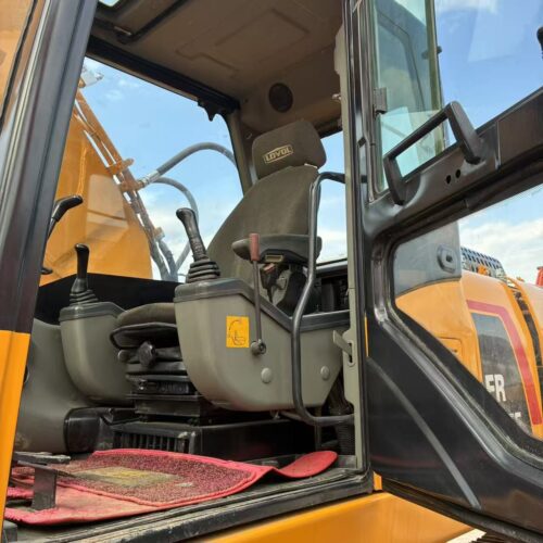 Original Used LOVOL FR260E Hydraulic Digger for Earthmoving and Road Construction - Excavator - yixinexcavator.com