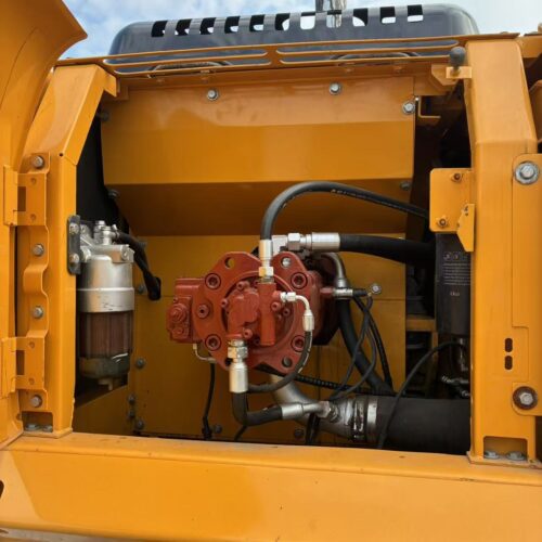 Original Used LOVOL FR260E Hydraulic Digger for Earthmoving and Road Construction - Excavator - yixinexcavator.com