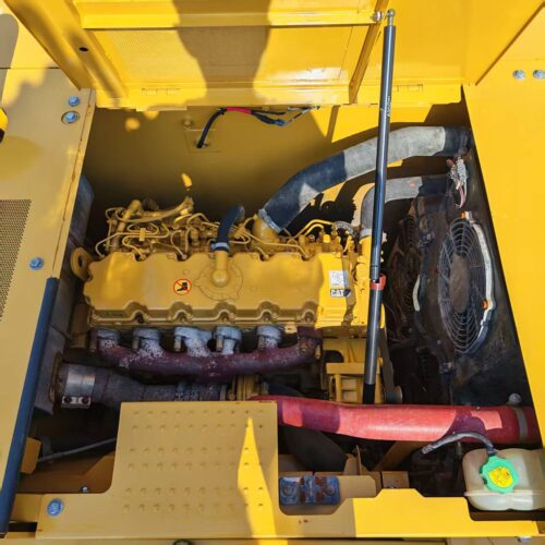 Original Used Caterpillar 323 Tracked Excavator for Trenching and Construction...