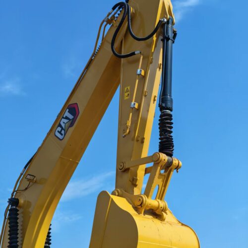 Original Used Caterpillar 323 Tracked Excavator for Trenching and Construction...