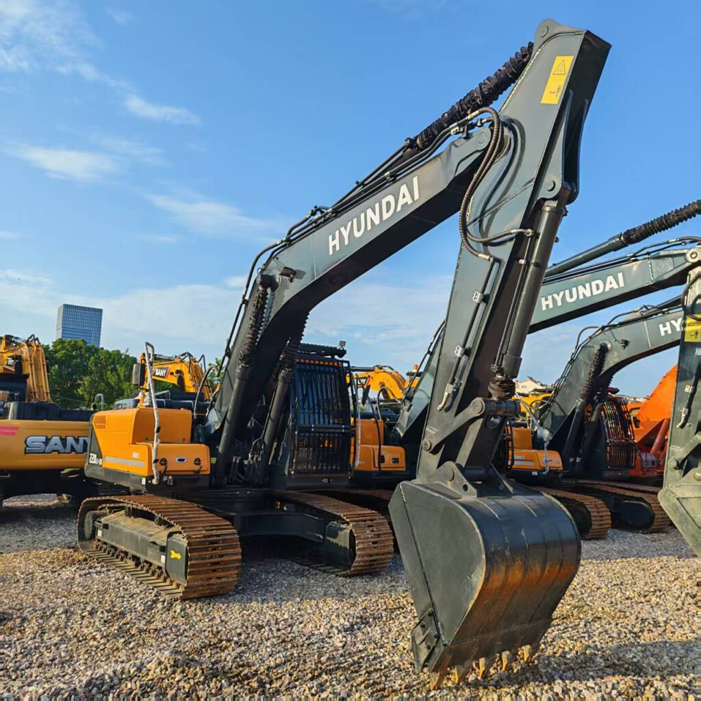 Original Used Hyundai 220LC-9S Crawler Excavator for Earthworks and Site Devel...