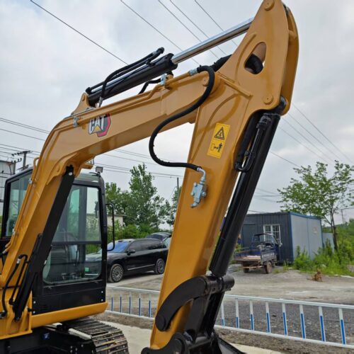 Original Used Caterpillar 305 Compact Excavator for Landscaping and Trench Dig...