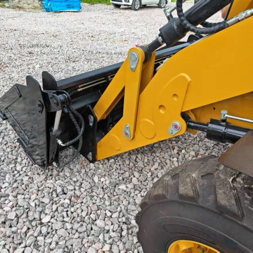 Made in China Caterpillar 420F Backhoe Loader for Excavation and Road Maintena...