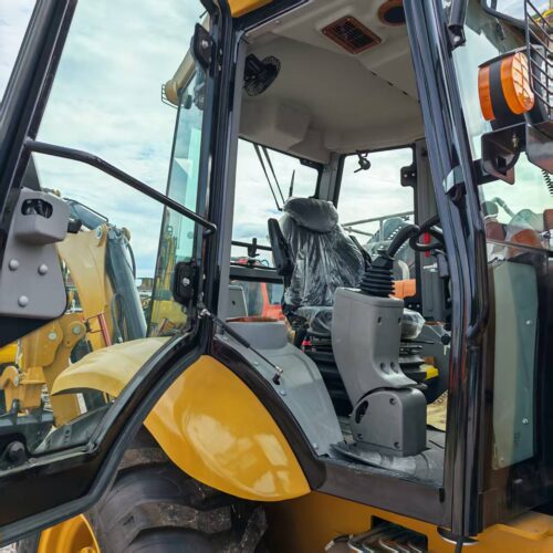 Made in China Caterpillar 420F Backhoe Loader for Excavation and Road Maintena...
