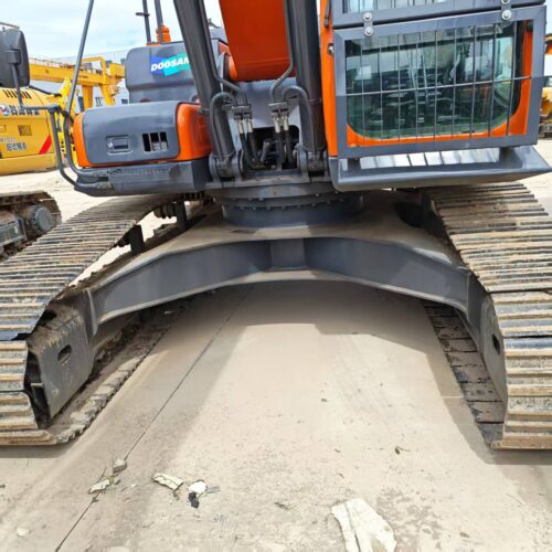 Original Used Doosan 260LCA Tracked Excavator for Earthmoving Operations</trp-...