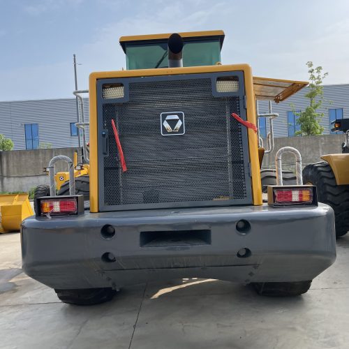 Original Used XCMG LW600FV 6 Ton Wheel Loader for Heavy-Duty Material Handling...