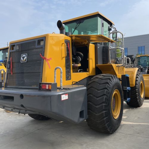 Original Used XCMG LW600FV 6 Ton Wheel Loader for Heavy-Duty Material Handling...