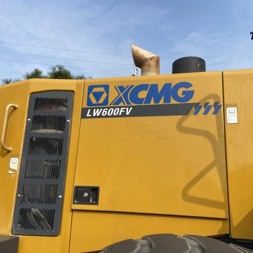 Original Used XCMG LW600FV 6 Ton Wheel Loader for Heavy-Duty Material Handling...