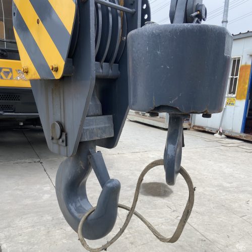 Original Used XCMG QY70K 70 Ton Truck Crane for Heavy-Duty Construction Lifting, Industrial Equipment Installation and Inf...