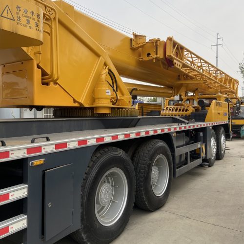 Original Used XCMG QY70K 70 Ton Truck Crane for Heavy-Duty Construction Lifting, Industrial Equipment Installation and Inf...