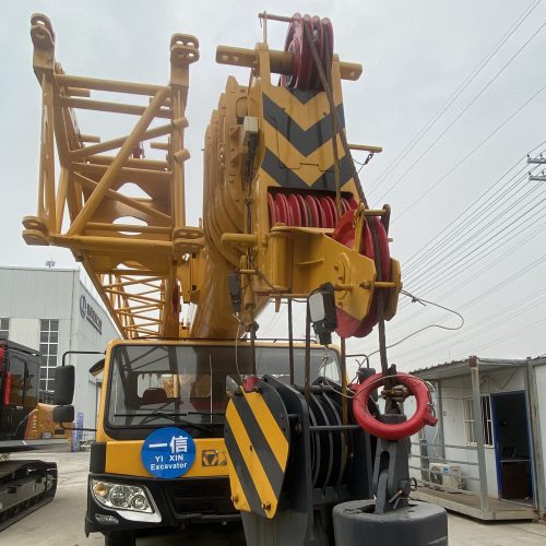 Original Used XCMG QY70K 70 Ton Truck Crane for Heavy-Duty Construction Lifting, Industrial Equipment Installation and Inf...